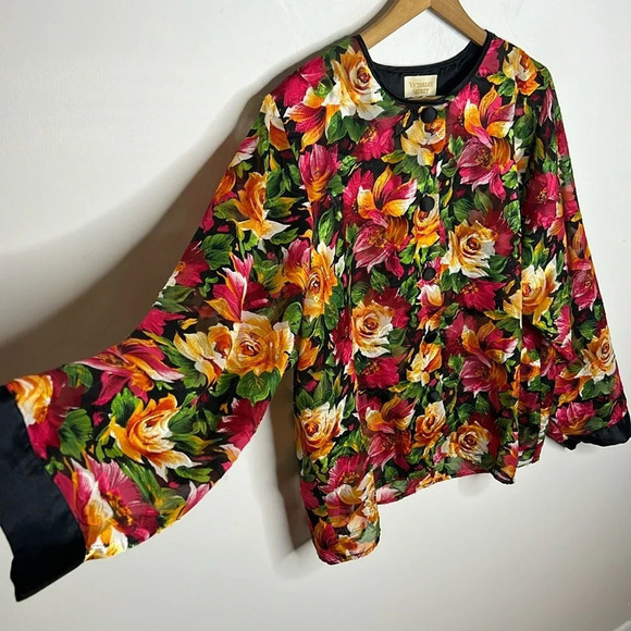 Gold Label Victoria’s Secret Vintage 90s Semi Sheer Floral Print Lounge Shirt - Picture 4 of 11